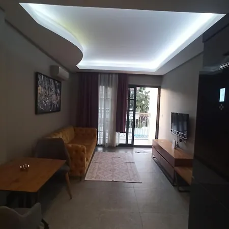 Oeluedeniz Guenluek, Haftalik Ve Aylik Apart. פאטהיה